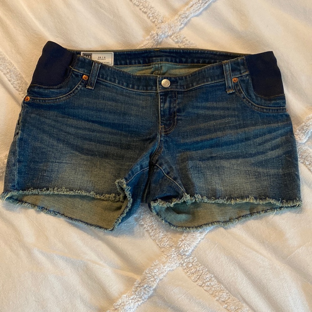 EUC under belly, side panel maternity shorts
